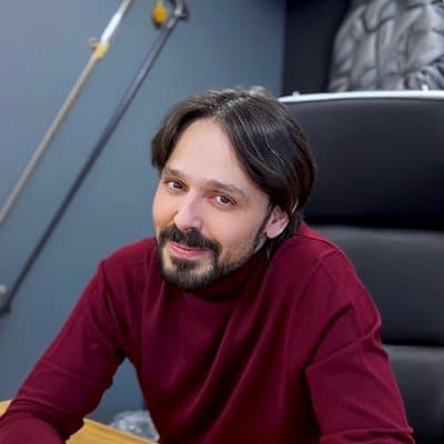 Portrait of Dr. Ali Şahan, Founder of Doctor ALSA Clinic