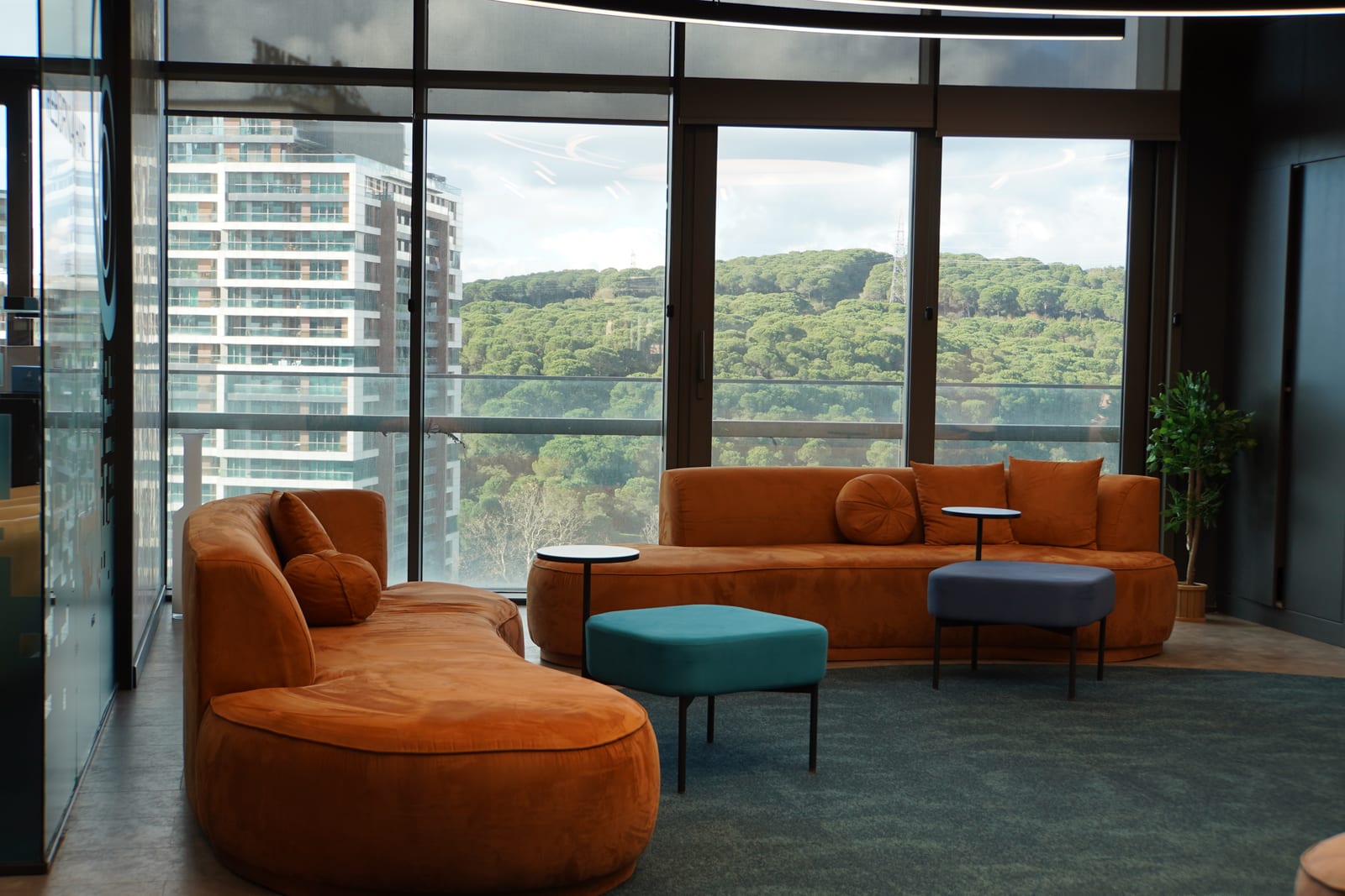 Reception area at Doctor ALSA Clinic